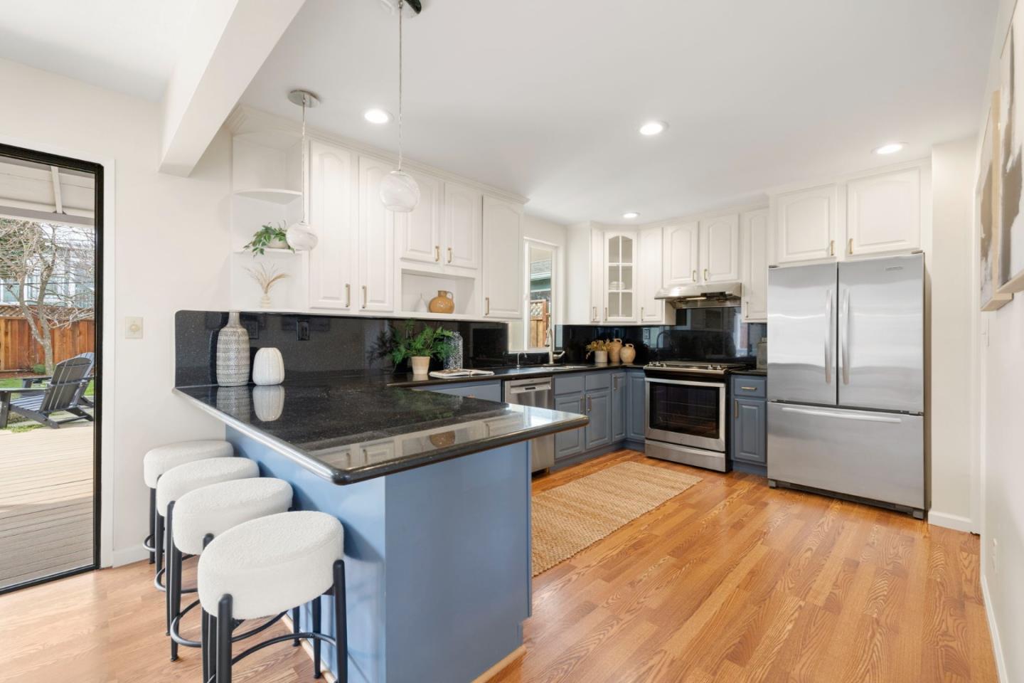 Detail Gallery Image 9 of 30 For 808 Kathryne Ave, San Mateo,  CA 94401 - 2 Beds | 1 Baths