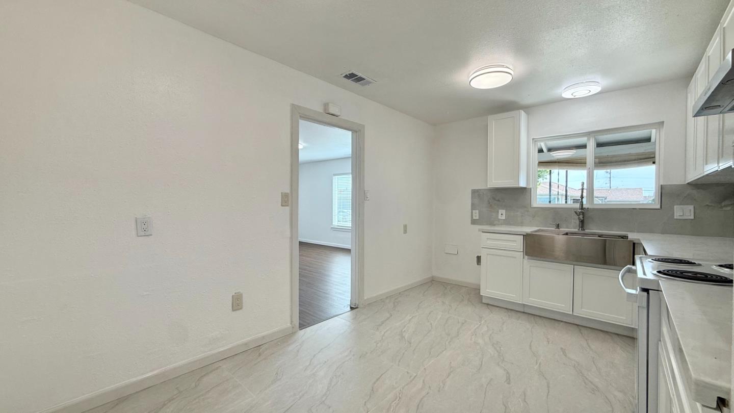 Detail Gallery Image 13 of 45 For 1367 Hubbard Ave, San Leandro,  CA 94579 - – Beds | – Baths