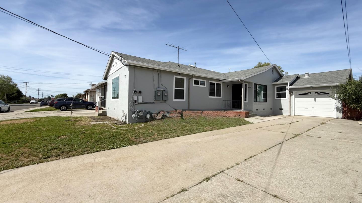 Detail Gallery Image 4 of 45 For 1367 Hubbard Ave, San Leandro,  CA 94579 - – Beds | – Baths