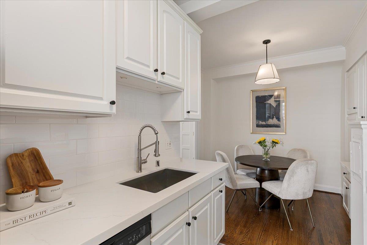 Detail Gallery Image 15 of 46 For 1990 Green St #107,  San Francisco,  CA 94123 - 1 Beds | 1 Baths