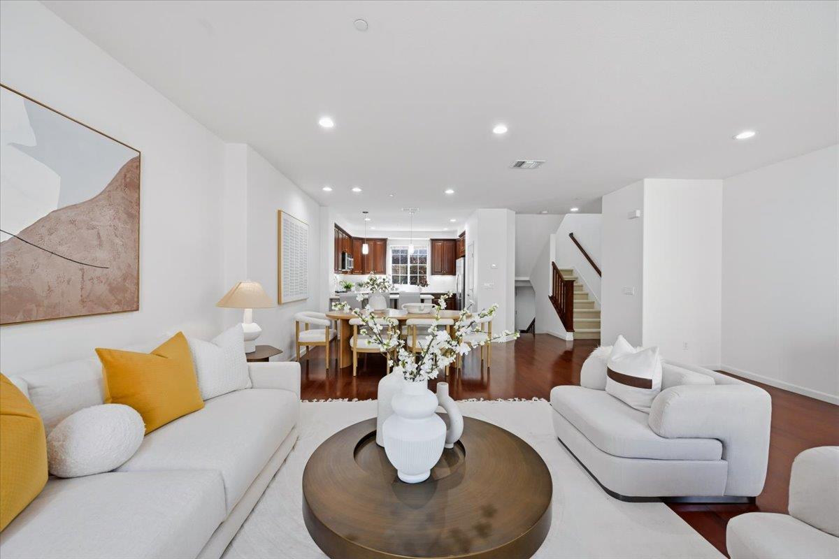 Detail Gallery Image 11 of 76 For 212 Boston Fern Cmn, Fremont,  CA 94539 - 4 Beds | 2/1 Baths