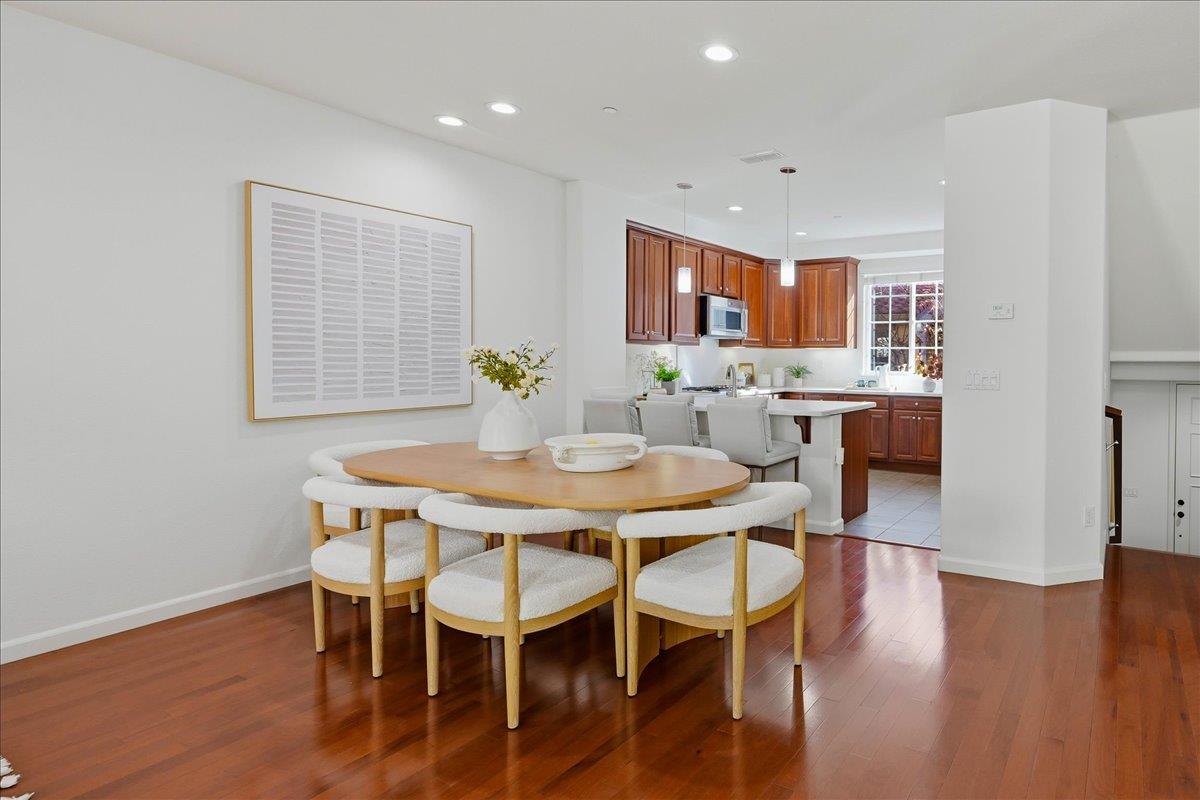 Detail Gallery Image 15 of 76 For 212 Boston Fern Cmn, Fremont,  CA 94539 - 4 Beds | 2/1 Baths