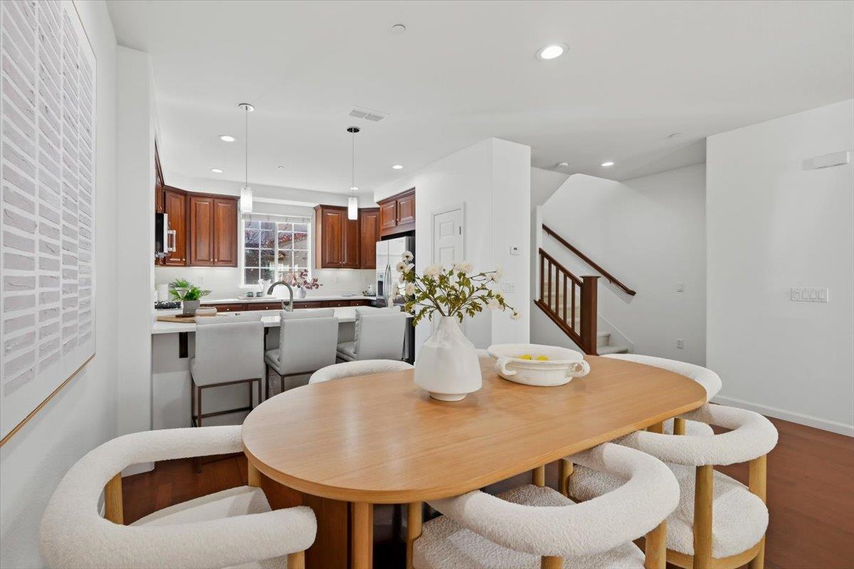 Detail Gallery Image 17 of 76 For 212 Boston Fern Cmn, Fremont,  CA 94539 - 4 Beds | 2/1 Baths