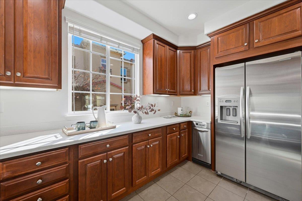 Detail Gallery Image 28 of 76 For 212 Boston Fern Cmn, Fremont,  CA 94539 - 4 Beds | 2/1 Baths