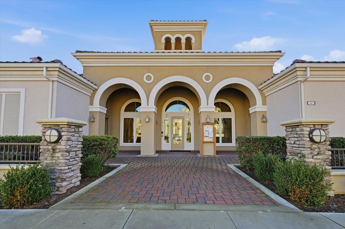 Detail Gallery Image 66 of 76 For 212 Boston Fern Cmn, Fremont,  CA 94539 - 4 Beds | 2/1 Baths