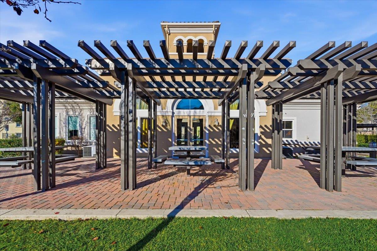 Detail Gallery Image 70 of 76 For 212 Boston Fern Cmn, Fremont,  CA 94539 - 4 Beds | 2/1 Baths