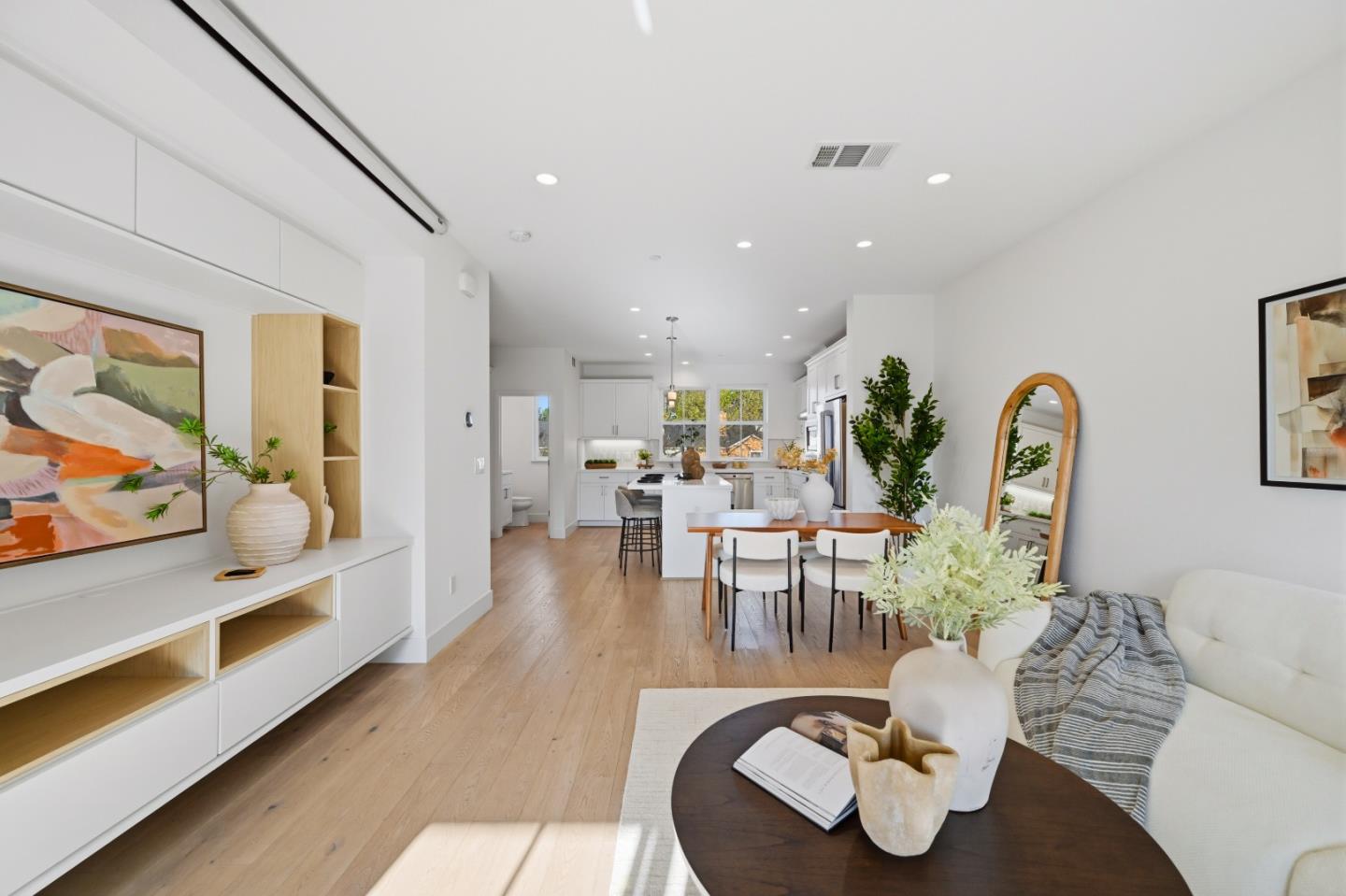 Detail Gallery Image 10 of 110 For 2020 Thea Cir, Mountain View,  CA 94043 - 3 Beds | 3/1 Baths