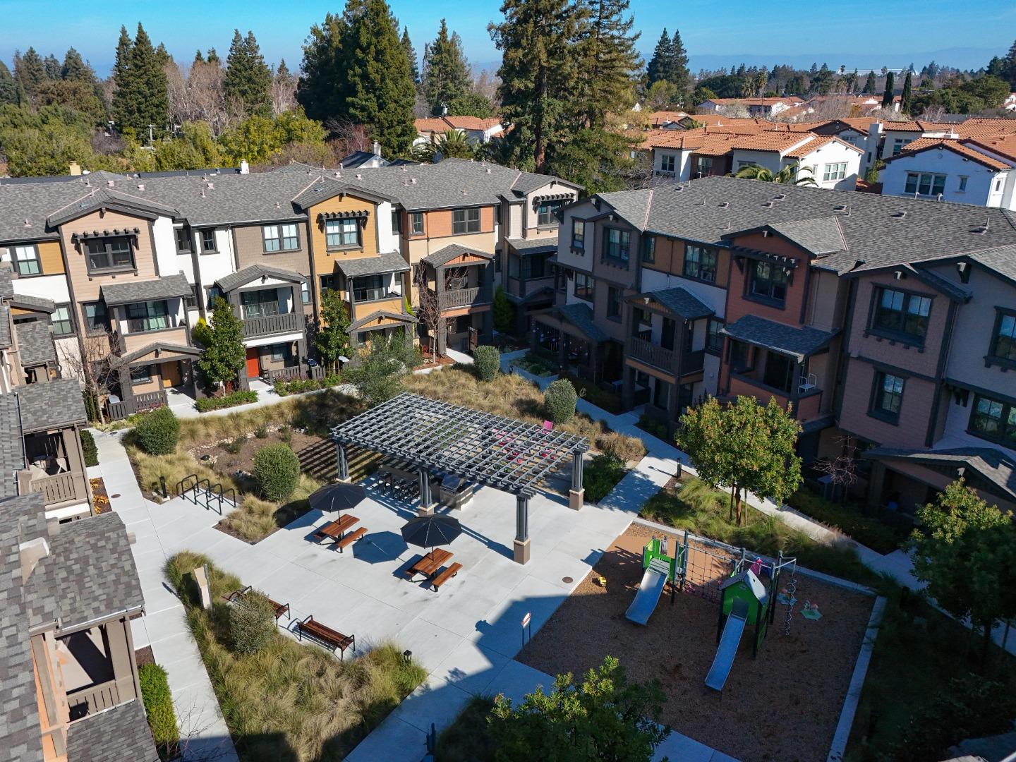 Detail Gallery Image 109 of 110 For 2020 Thea Cir, Mountain View,  CA 94043 - 3 Beds | 3/1 Baths