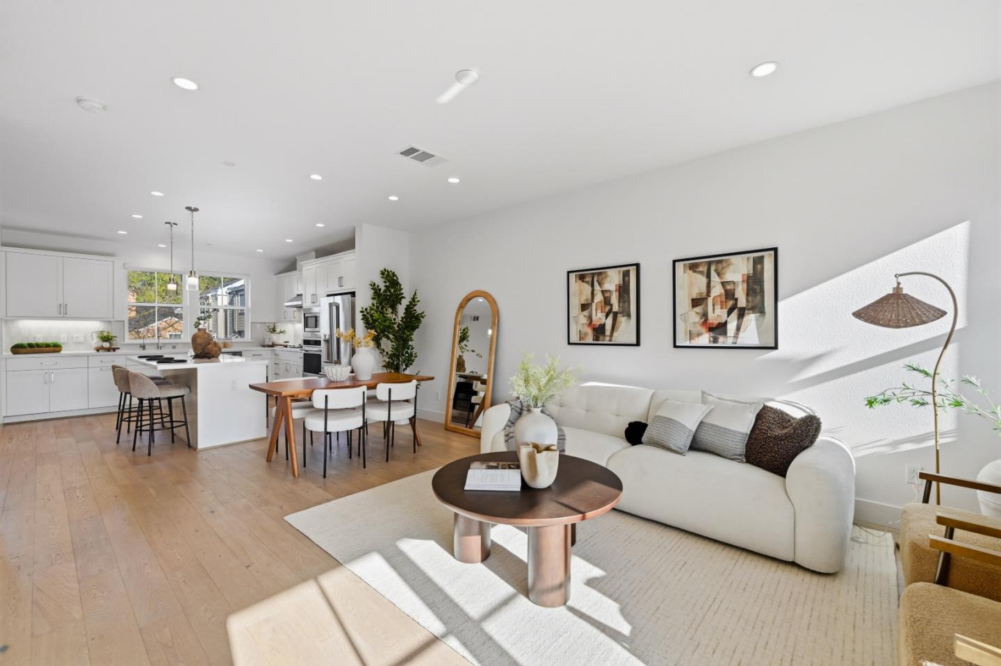 Detail Gallery Image 15 of 110 For 2020 Thea Cir, Mountain View,  CA 94043 - 3 Beds | 3/1 Baths