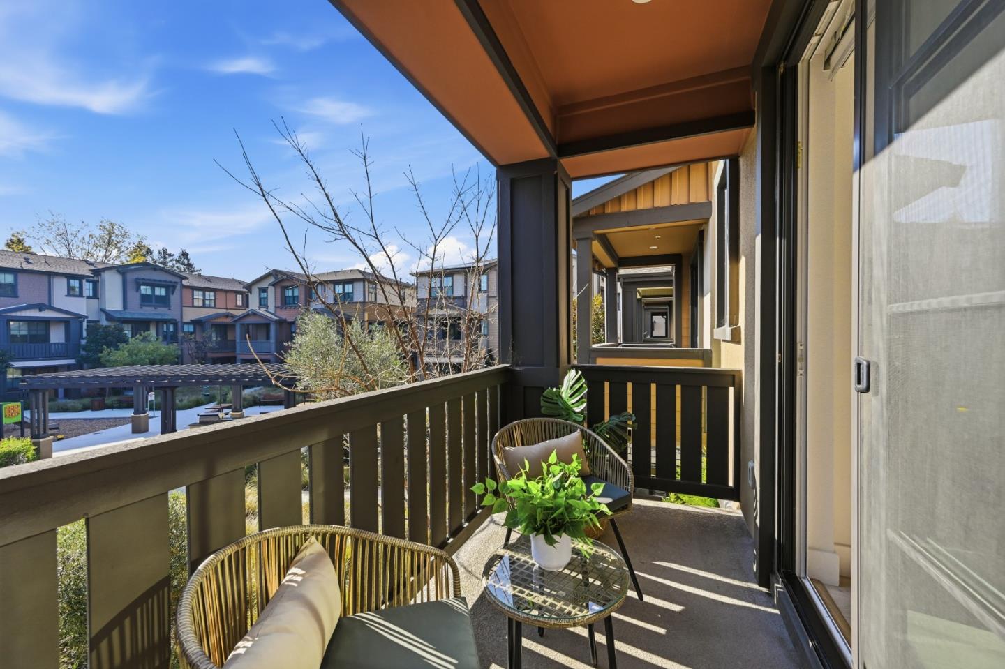 Detail Gallery Image 41 of 110 For 2020 Thea Cir, Mountain View,  CA 94043 - 3 Beds | 3/1 Baths