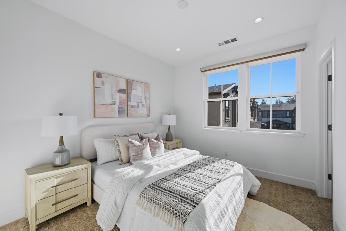 Detail Gallery Image 42 of 110 For 2020 Thea Cir, Mountain View,  CA 94043 - 3 Beds | 3/1 Baths