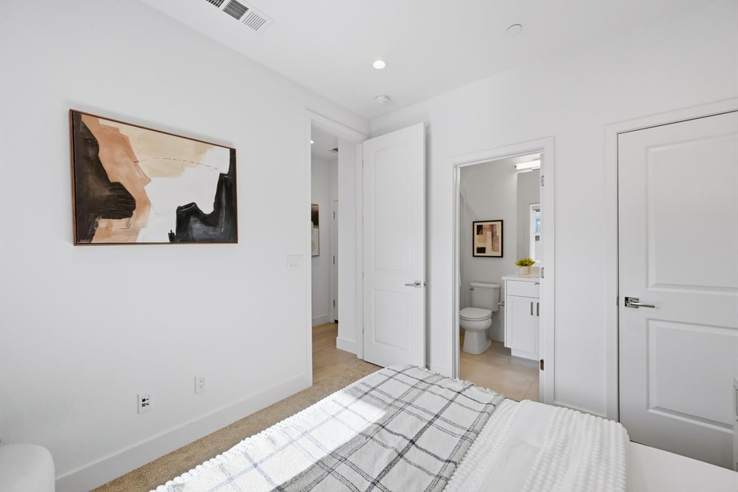 Detail Gallery Image 50 of 110 For 2020 Thea Cir, Mountain View,  CA 94043 - 3 Beds | 3/1 Baths