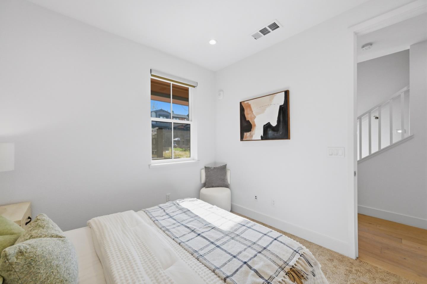 Detail Gallery Image 51 of 110 For 2020 Thea Cir, Mountain View,  CA 94043 - 3 Beds | 3/1 Baths