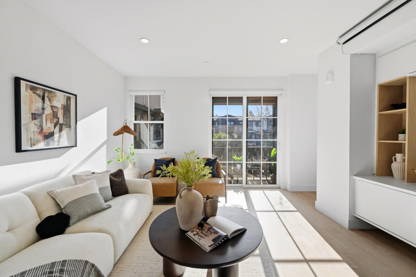 Detail Gallery Image 6 of 110 For 2020 Thea Cir, Mountain View,  CA 94043 - 3 Beds | 3/1 Baths