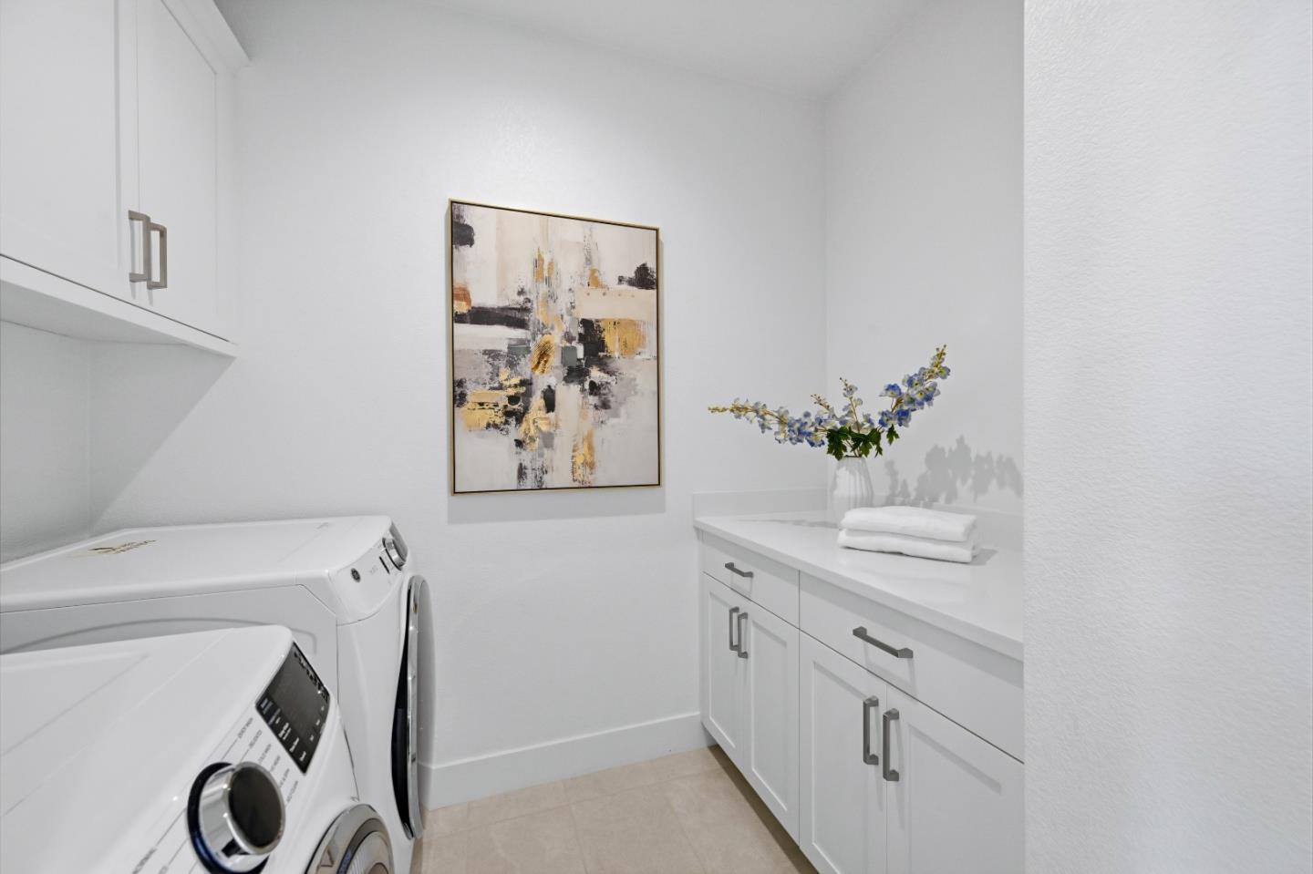 Detail Gallery Image 68 of 110 For 2020 Thea Cir, Mountain View,  CA 94043 - 3 Beds | 3/1 Baths