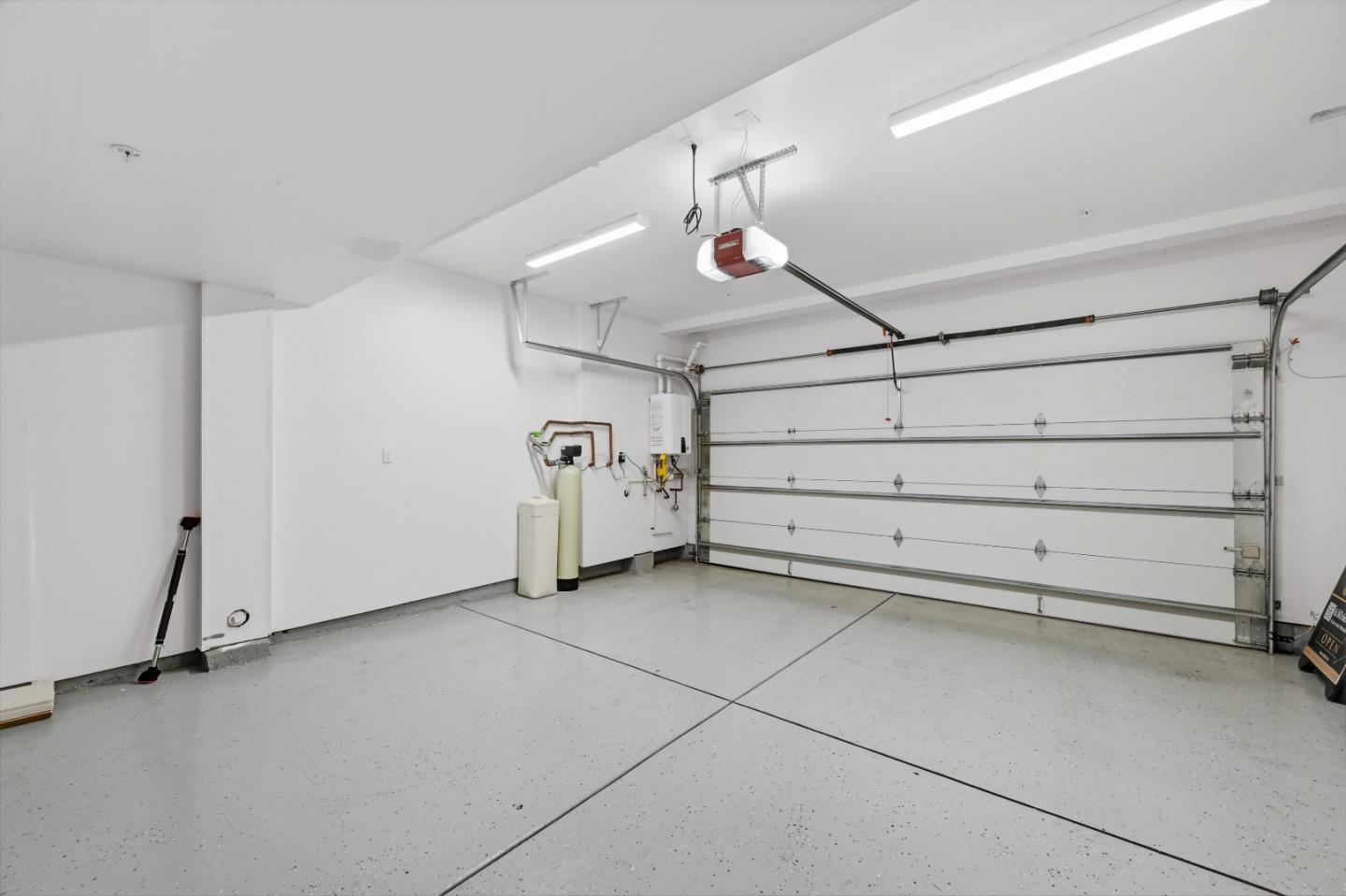 Detail Gallery Image 76 of 110 For 2020 Thea Cir, Mountain View,  CA 94043 - 3 Beds | 3/1 Baths