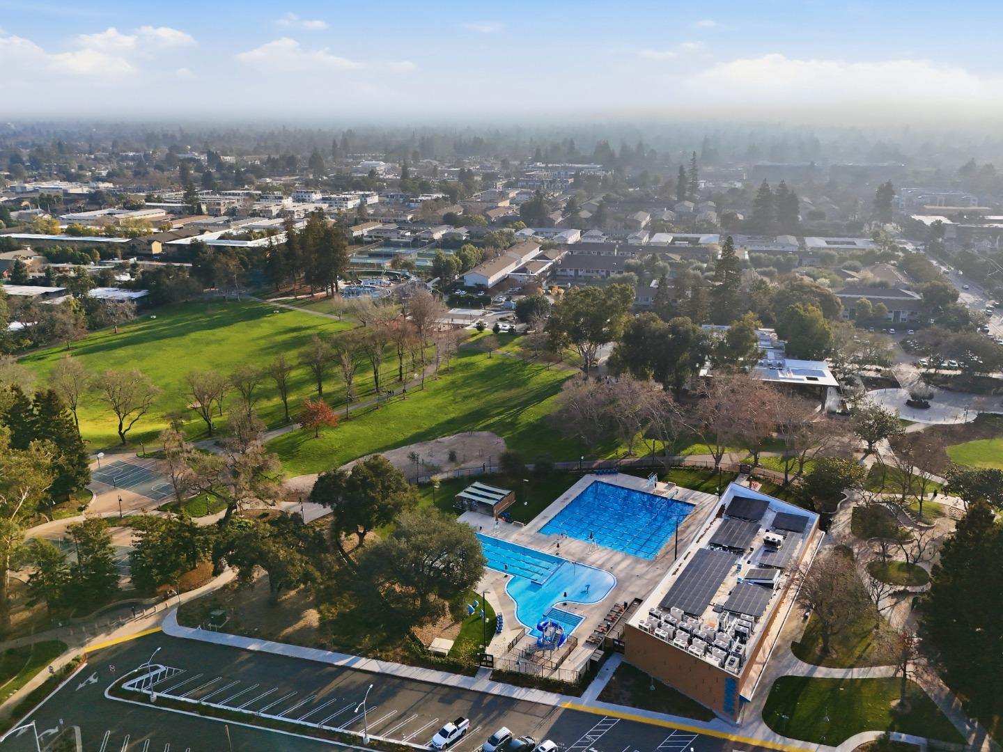 Detail Gallery Image 88 of 110 For 2020 Thea Cir, Mountain View,  CA 94043 - 3 Beds | 3/1 Baths