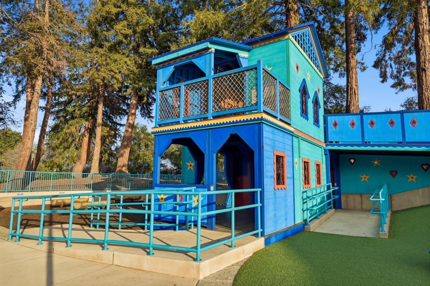 Detail Gallery Image 93 of 110 For 2020 Thea Cir, Mountain View,  CA 94043 - 3 Beds | 3/1 Baths