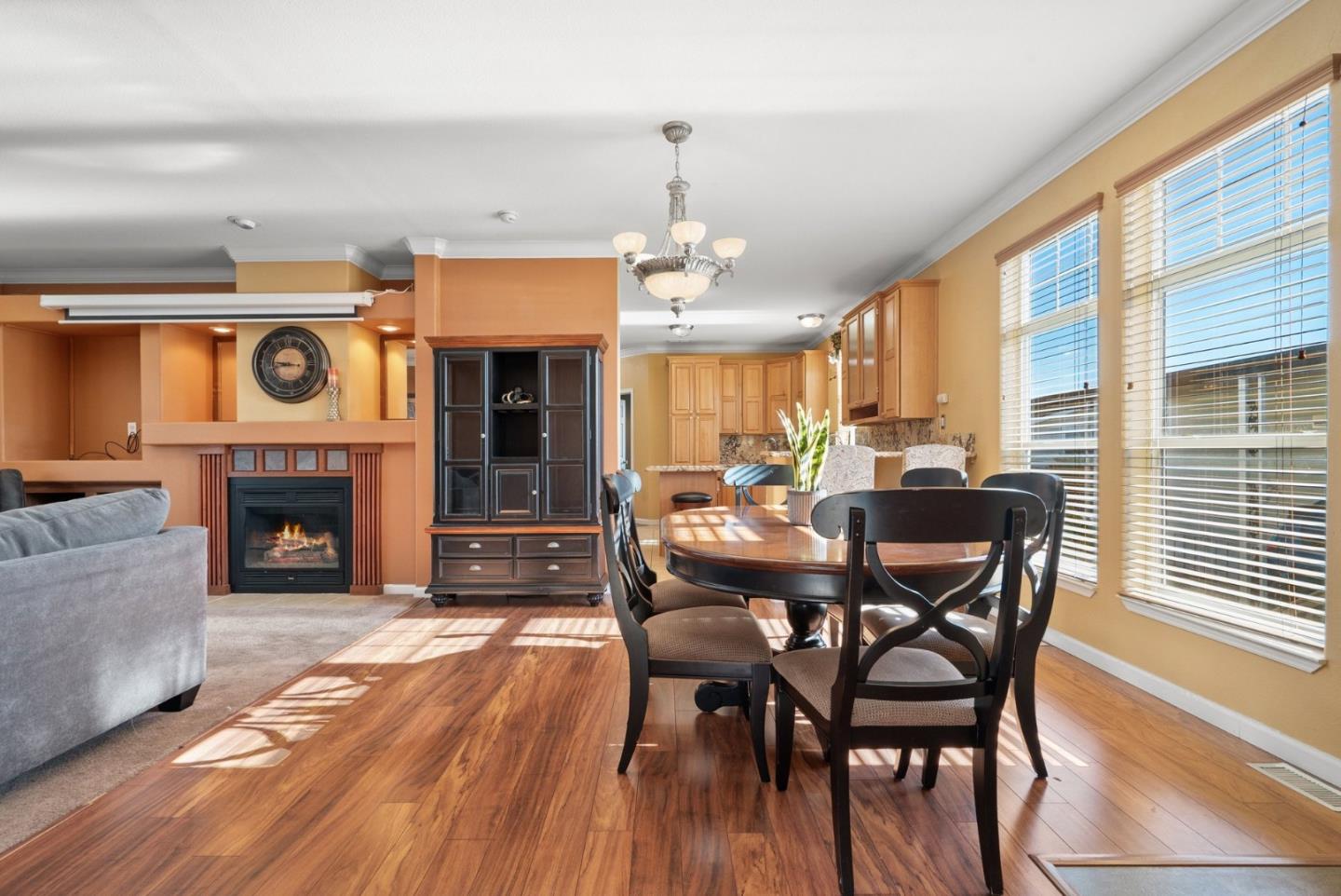 Detail Gallery Image 13 of 65 For 1225 Vienna Dr #375,  Sunnyvale,  CA 94089 - 3 Beds | 3 Baths