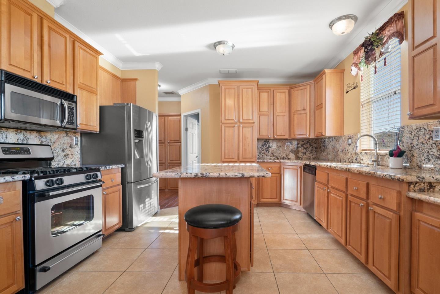 Detail Gallery Image 24 of 65 For 1225 Vienna Dr #375,  Sunnyvale,  CA 94089 - 3 Beds | 3 Baths