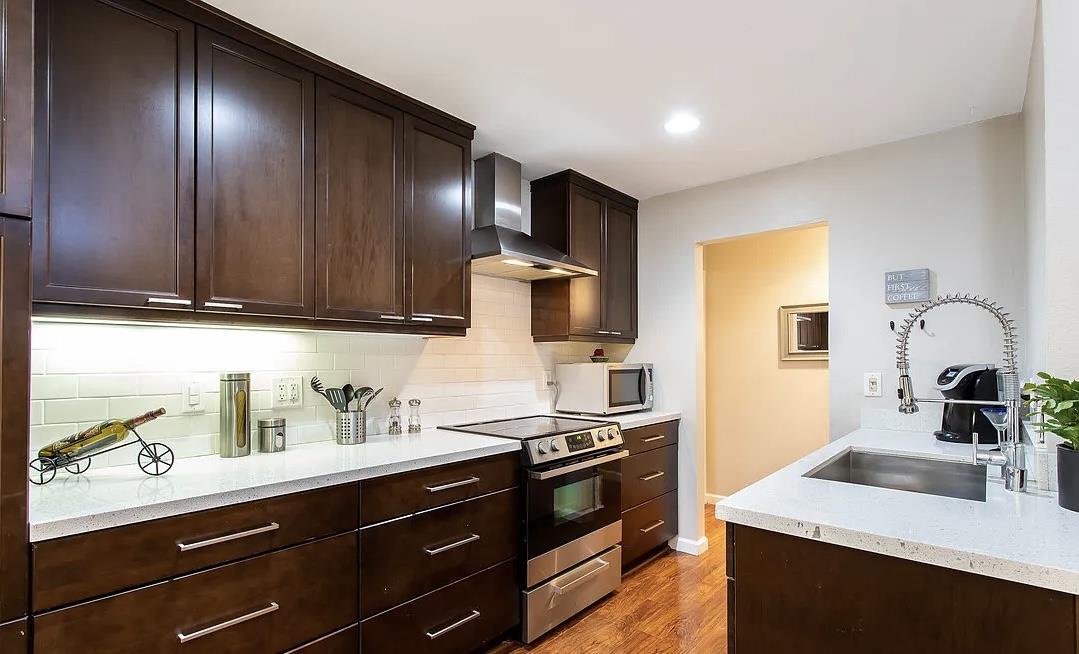 Detail Gallery Image 5 of 23 For 8530 Holloway Dr, West Hollywood,  CA 90069 - 1 Beds | 1 Baths