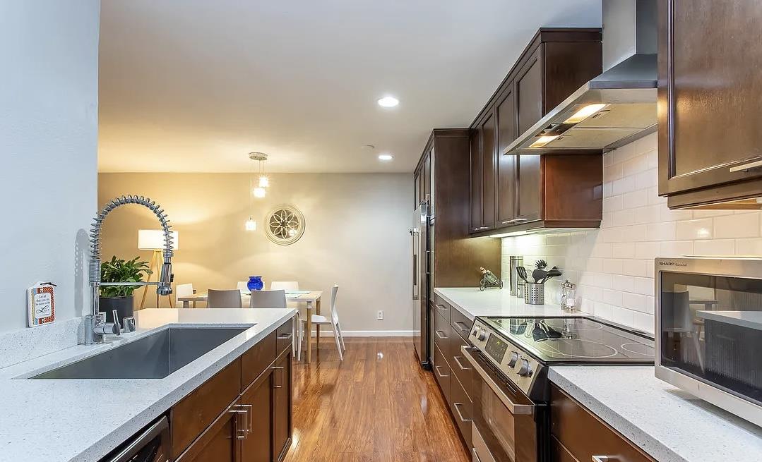 Detail Gallery Image 8 of 23 For 8530 Holloway Dr, West Hollywood,  CA 90069 - 1 Beds | 1 Baths