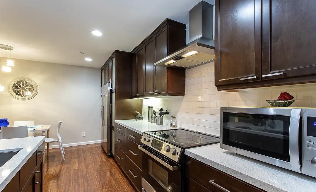 Detail Gallery Image 9 of 23 For 8530 Holloway Dr, West Hollywood,  CA 90069 - 1 Beds | 1 Baths