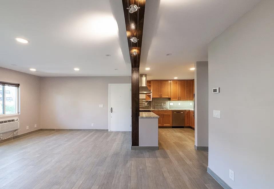 Detail Gallery Image 15 of 20 For 4927 Indian Wood Rd, Culver City,  CA 90230 - 2 Beds | 2 Baths