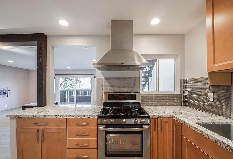 Detail Gallery Image 17 of 20 For 4927 Indian Wood Rd, Culver City,  CA 90230 - 2 Beds | 2 Baths