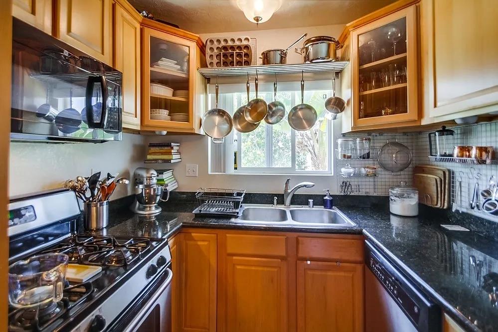 Detail Gallery Image 9 of 14 For 4747 Hamilton St, San Diego,  CA 92116 - 1 Beds | 1 Baths