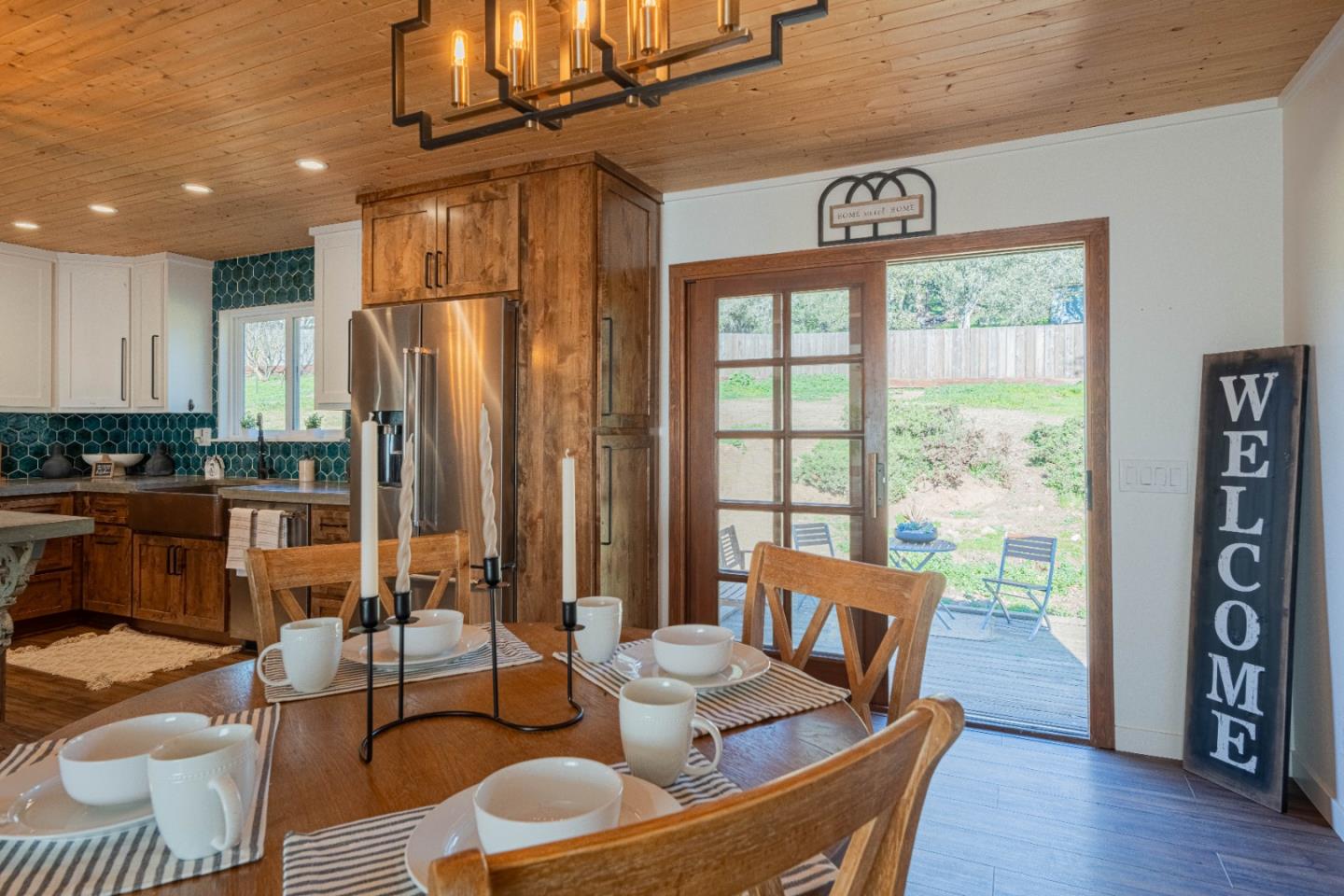 Detail Gallery Image 8 of 42 For 19112 Marjorie Rd, Salinas,  CA 93907 - 3 Beds | 2 Baths