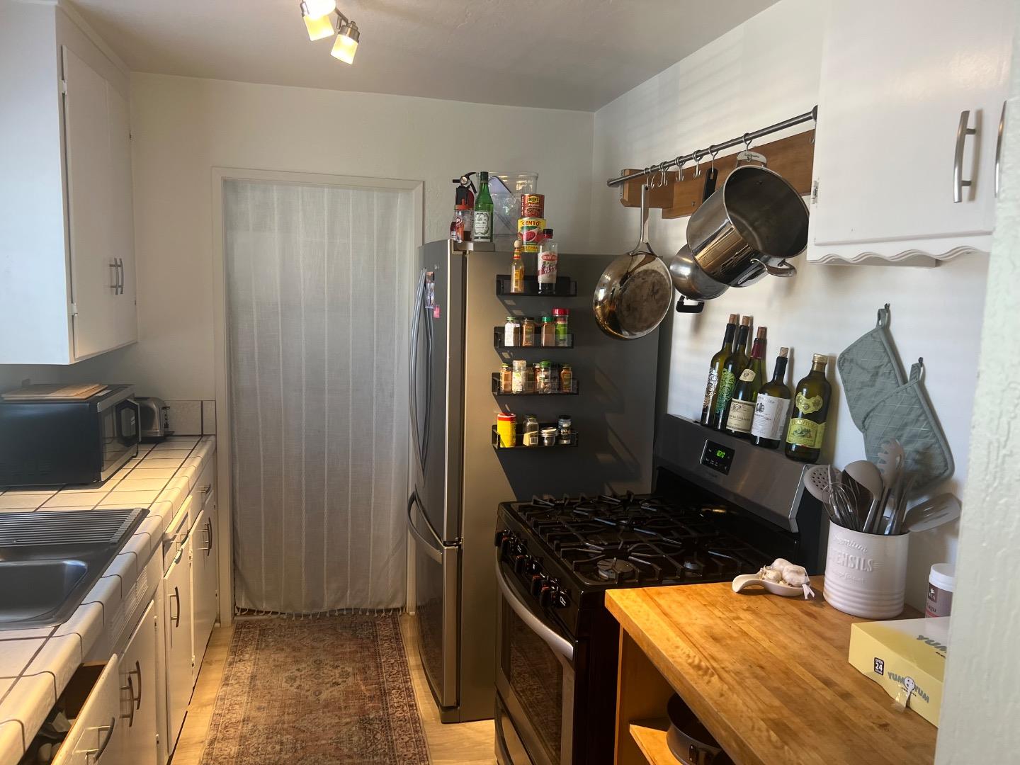 Detail Gallery Image 6 of 21 For 900 Villa Ave, San Jose,  CA 95126 - – Beds | – Baths