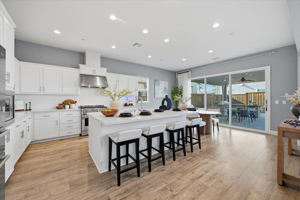 Detail Gallery Image 11 of 74 For 6181 Robertson Ave, Newark,  CA 94560 - 4 Beds | 4/1 Baths