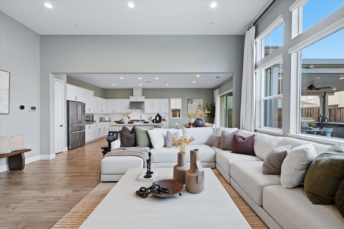 Detail Gallery Image 9 of 74 For 6181 Robertson Ave, Newark,  CA 94560 - 4 Beds | 4/1 Baths