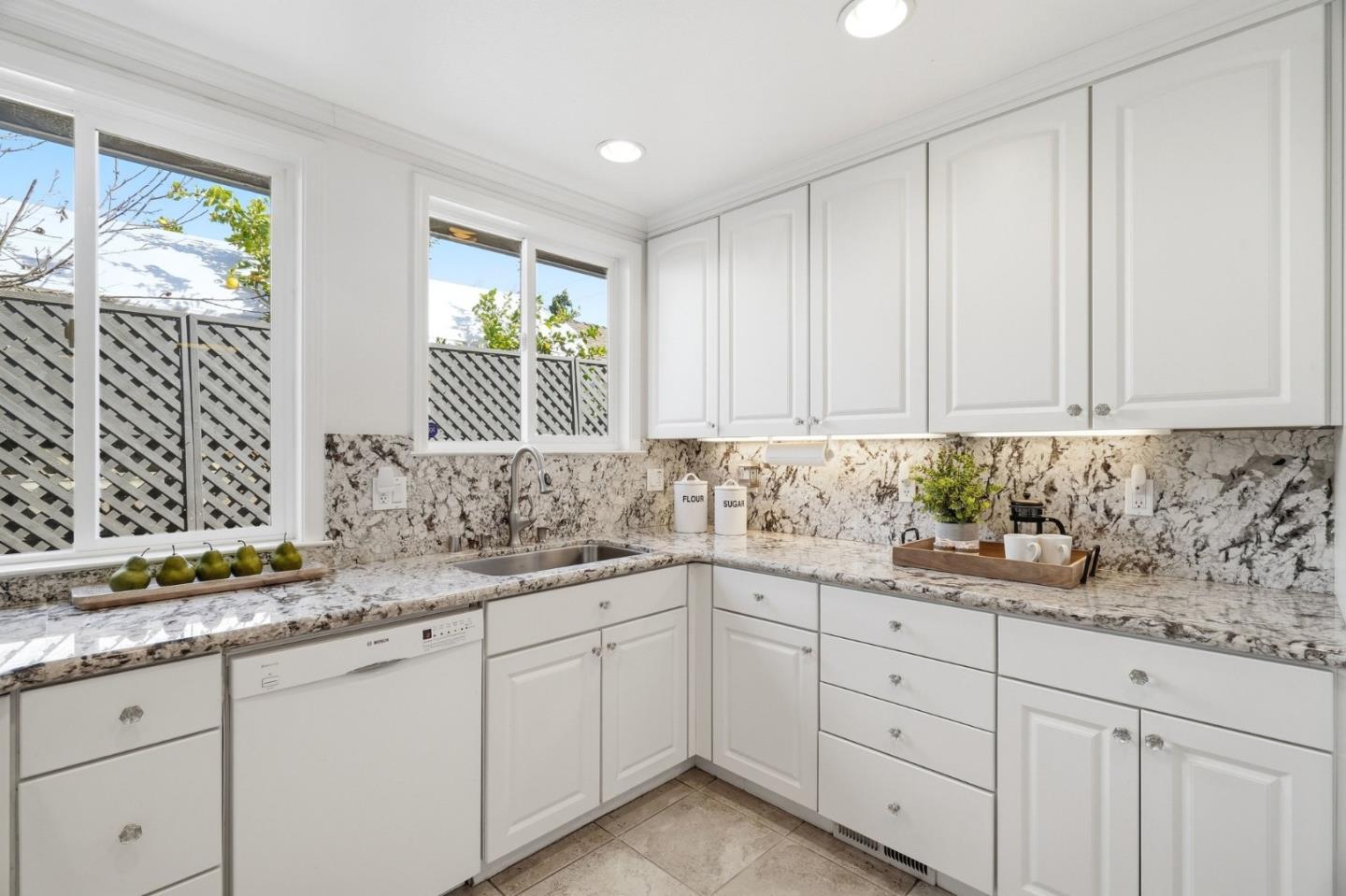 Detail Gallery Image 14 of 42 For 2334 Cory Ave, San Jose,  CA 95128 - 3 Beds | 2 Baths