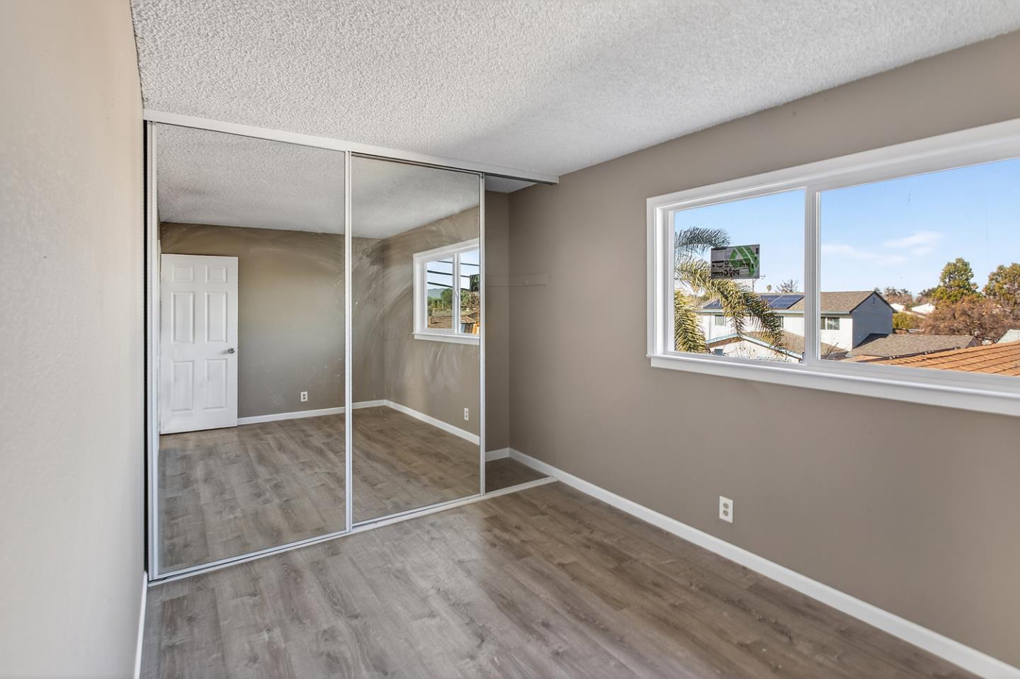 Detail Gallery Image 18 of 43 For 407 Southside Dr, San Jose,  CA 95111 - 6 Beds | 4/1 Baths