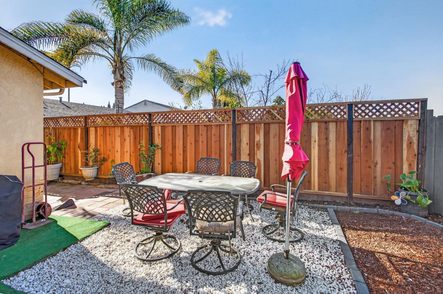 Detail Gallery Image 38 of 43 For 407 Southside Dr, San Jose,  CA 95111 - 6 Beds | 4/1 Baths