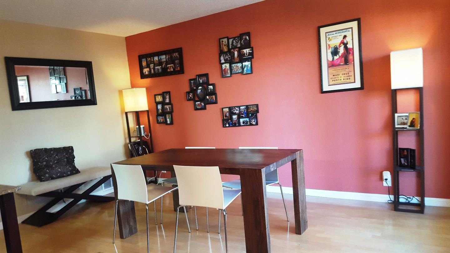 Detail Gallery Image 3 of 19 For 5233 Country Forge Ln, San Jose,  CA 95136 - 3 Beds | 2/1 Baths