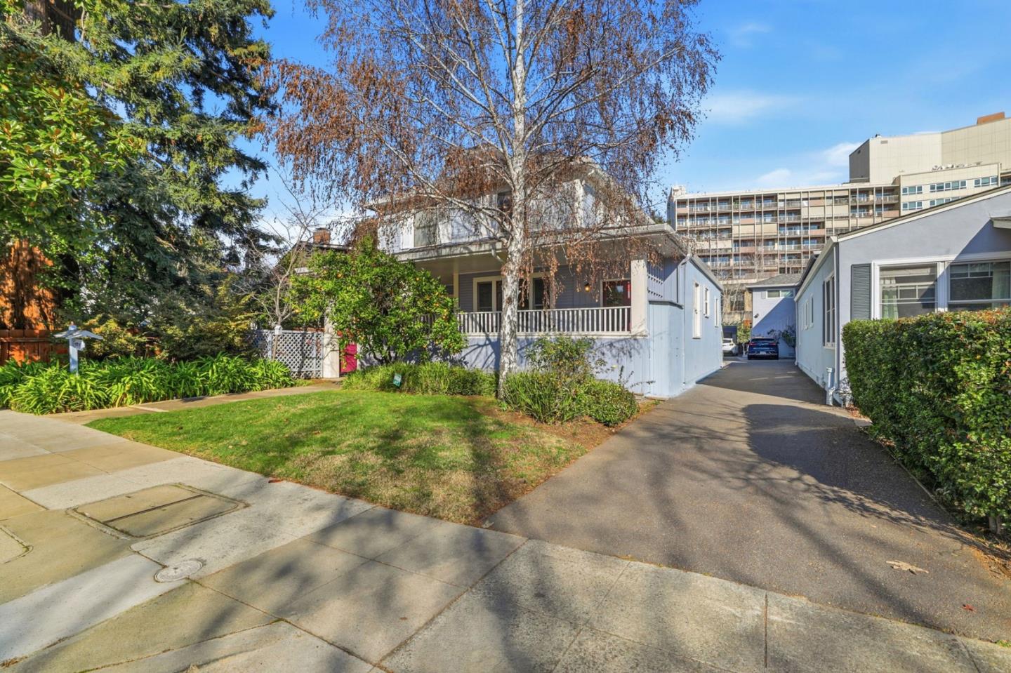 Detail Gallery Image 2 of 25 For 813 Cowper St, Palo Alto,  CA 94301 - – Beds | – Baths