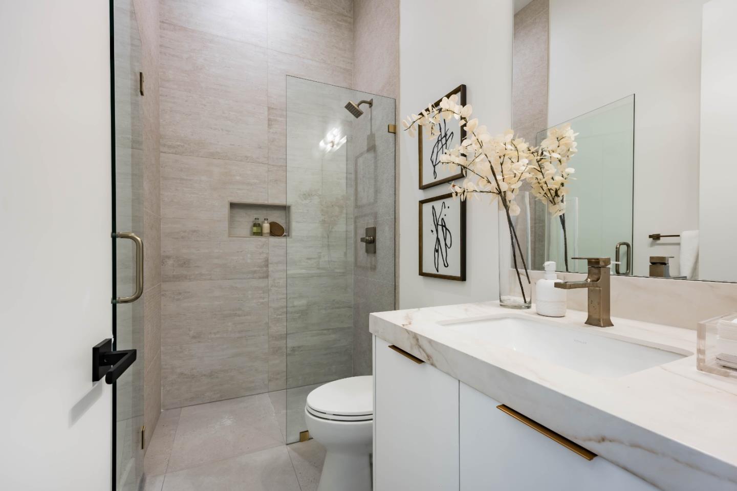 Detail Gallery Image 15 of 32 For 1686 Parkhills Ave, Los Altos,  CA 94024 - 6 Beds | 6 Baths