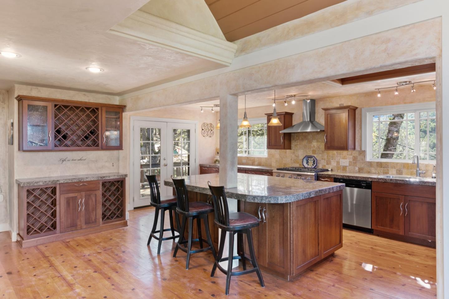 Detail Gallery Image 12 of 47 For 38025 Poppy Tree Ln, Carmel Valley,  CA 93924 - 3 Beds | 3 Baths