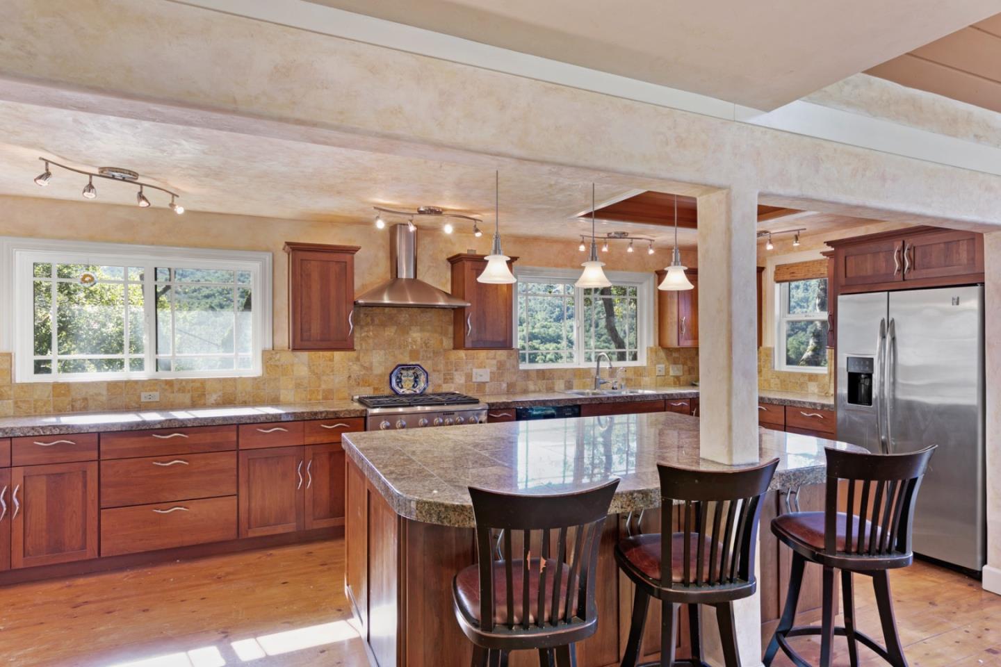 Detail Gallery Image 16 of 47 For 38025 Poppy Tree Ln, Carmel Valley,  CA 93924 - 3 Beds | 3 Baths