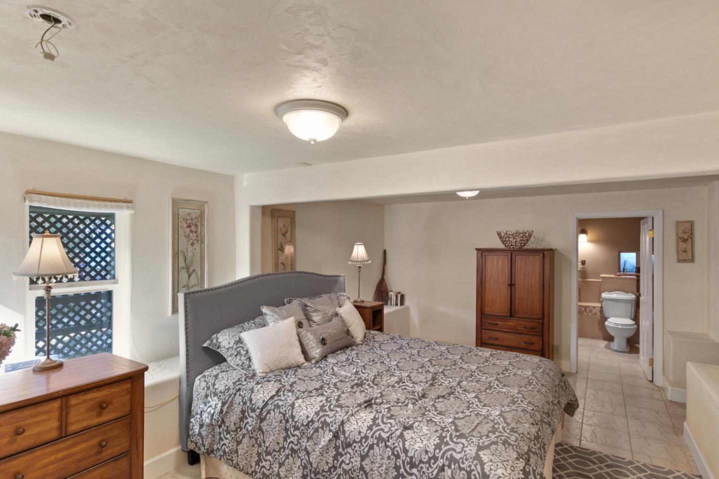 Detail Gallery Image 34 of 47 For 38025 Poppy Tree Ln, Carmel Valley,  CA 93924 - 3 Beds | 3 Baths