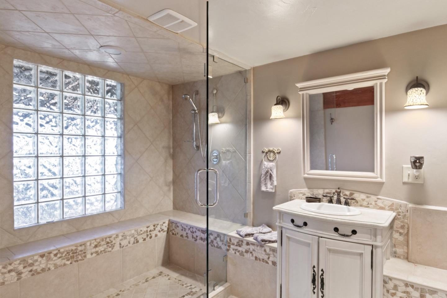 Detail Gallery Image 36 of 47 For 38025 Poppy Tree Ln, Carmel Valley,  CA 93924 - 3 Beds | 3 Baths