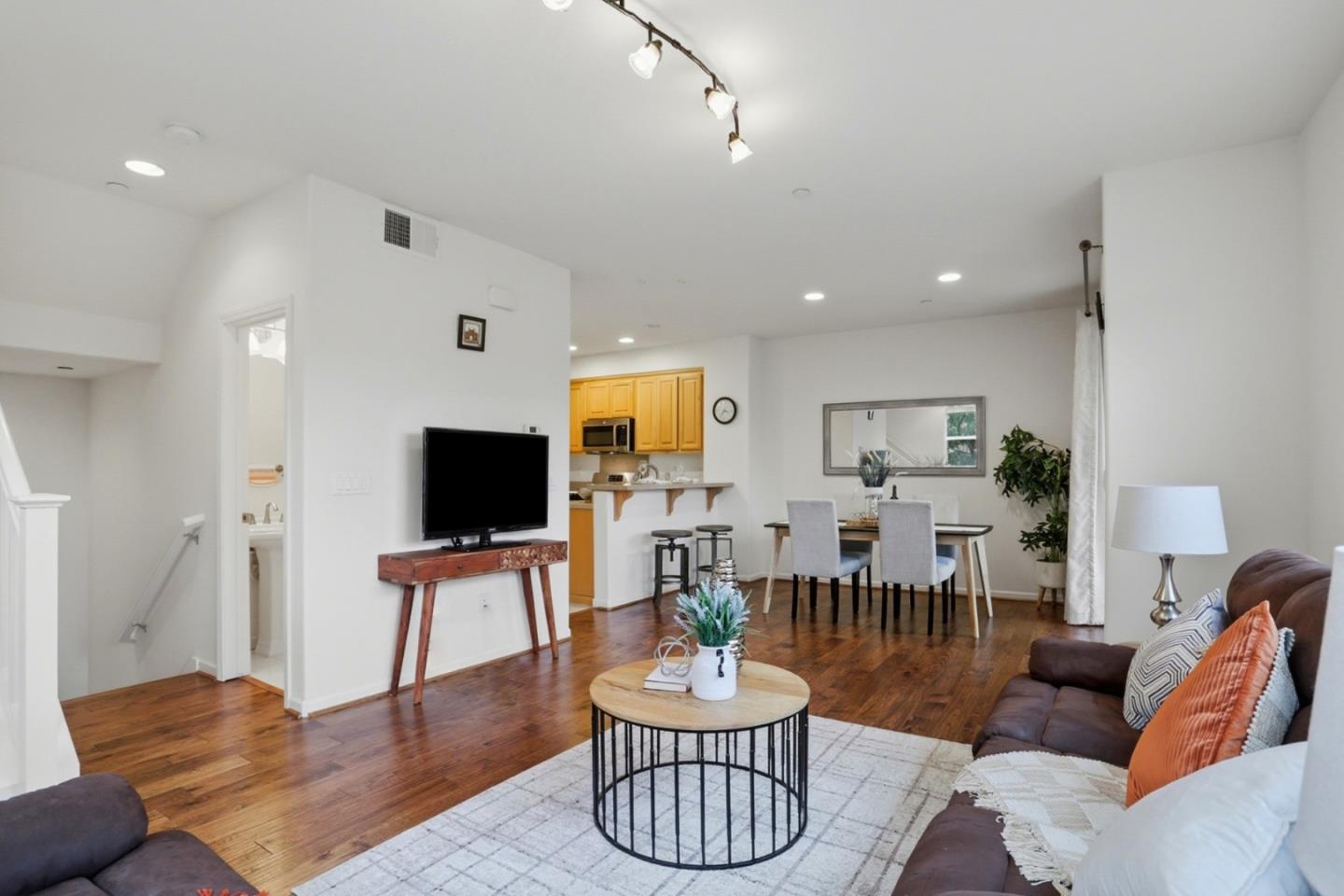 Photo #1: ML82031935 Listing: Photo #1