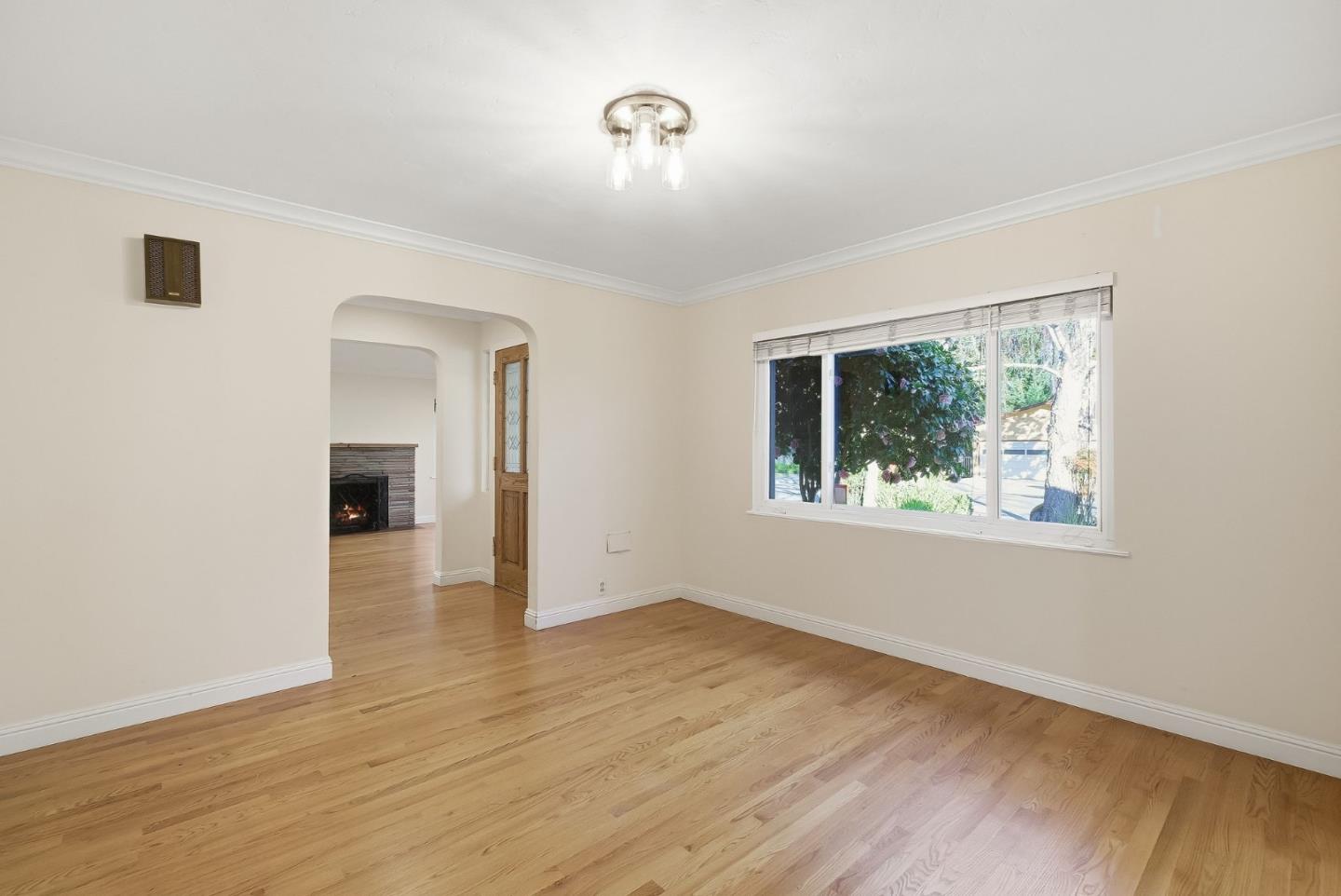 Detail Gallery Image 11 of 65 For 1571 Hicks Ave, San Jose,  CA 95125 - 3 Beds | 2 Baths