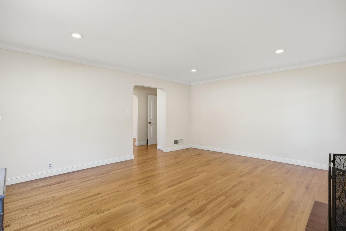 Detail Gallery Image 12 of 65 For 1571 Hicks Ave, San Jose,  CA 95125 - 3 Beds | 2 Baths