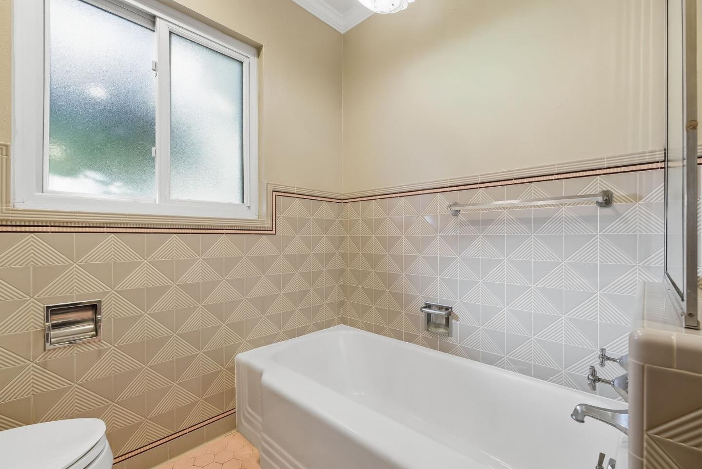 Detail Gallery Image 30 of 65 For 1571 Hicks Ave, San Jose,  CA 95125 - 3 Beds | 2 Baths