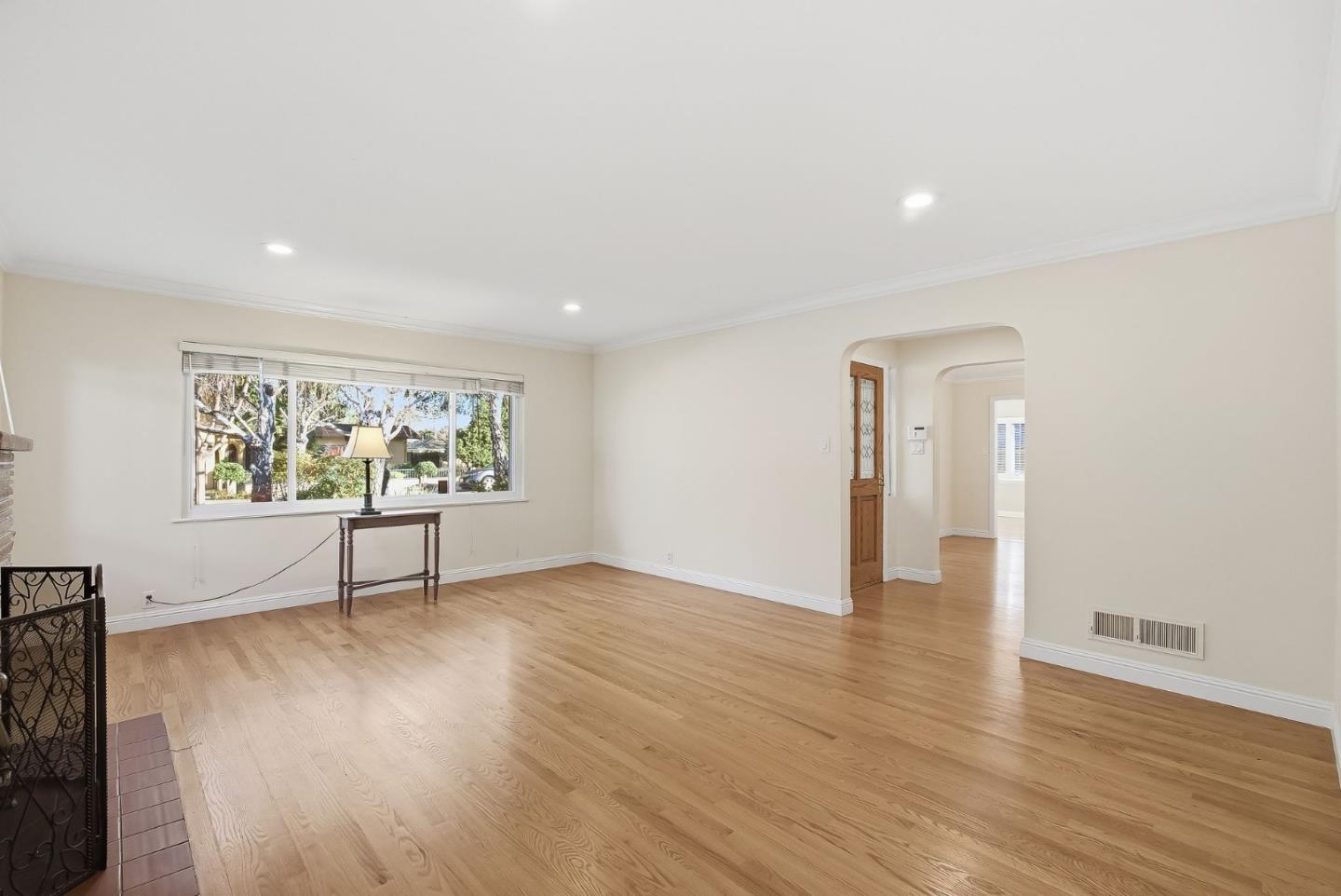 Detail Gallery Image 9 of 65 For 1571 Hicks Ave, San Jose,  CA 95125 - 3 Beds | 2 Baths