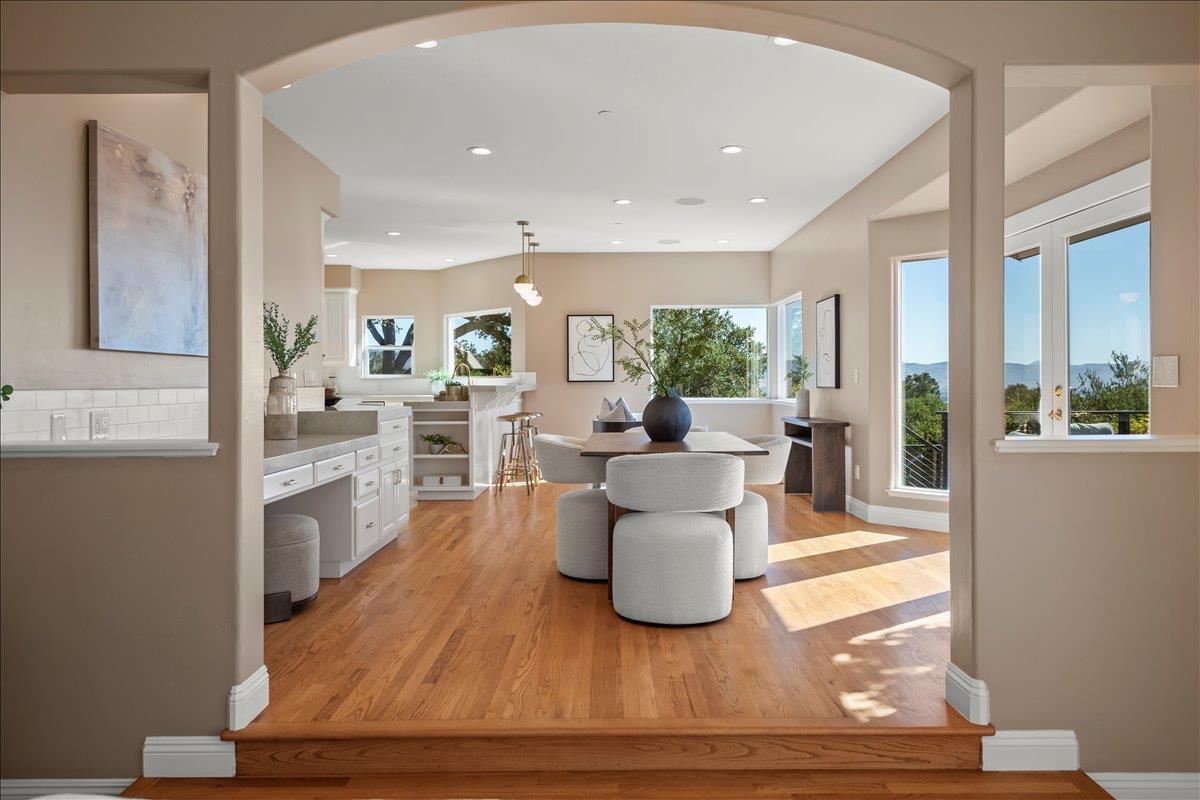 Detail Gallery Image 12 of 71 For 8320 Chantrelle Ct, Gilroy,  CA 95020 - 4 Beds | 3/1 Baths